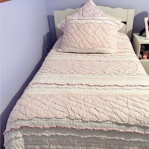 PotteryBarn kids twin Quilt